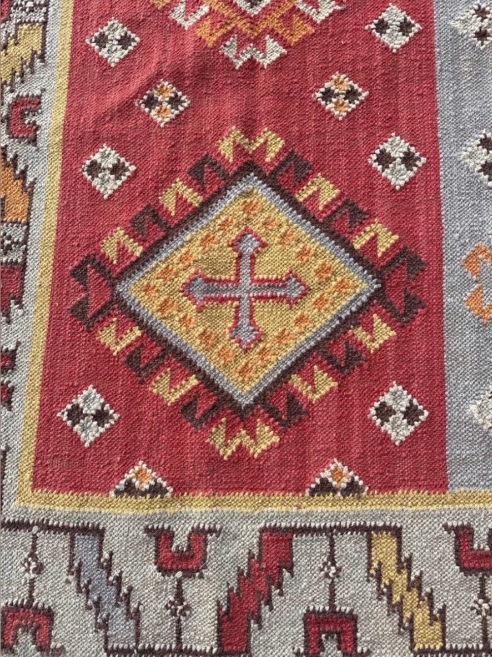 Sundance one of a kind handmade kilim cotton/wool rug. New with tags. - Picture 6 of 8